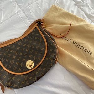 LOUIS VUITTON TULUM PM SHOULDER BAG